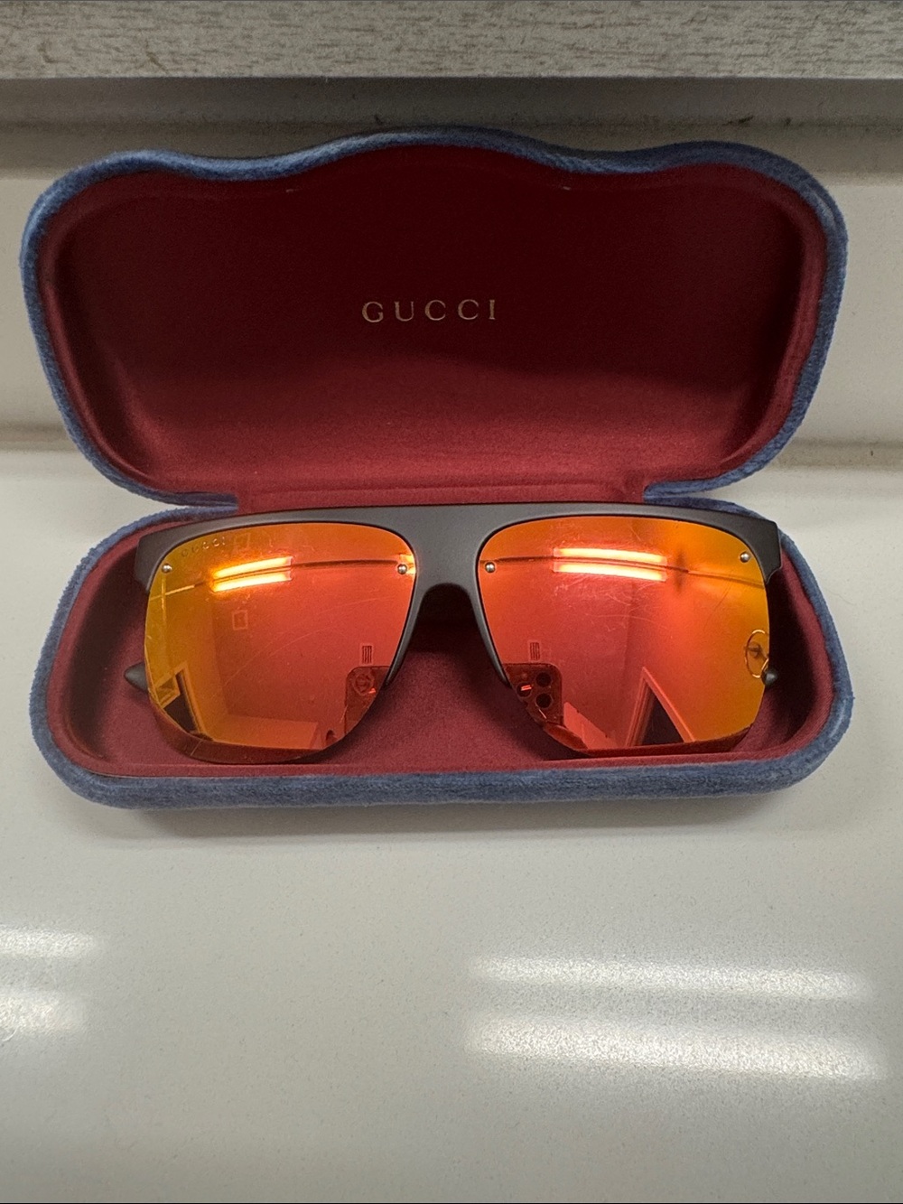 Gucci Unisex Black Flat-Top Mirrored Lens Aviator Sunglasses GG0171S